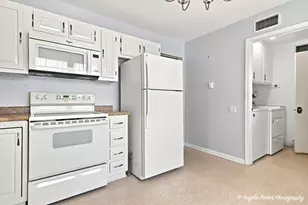 7214 Wheaton Ln, Fox Lake, IL 60020 - Photo 13