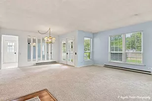 7214 Wheaton Ln, Fox Lake, IL 60020 - Photo 9
