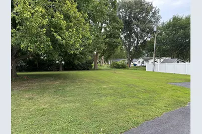 320 E Lincoln Avenue, Watseka, IL 60970 - Photo 29