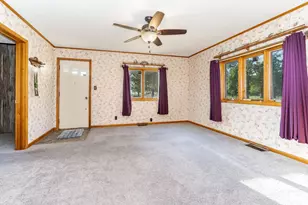 13223 N 2760 Rd, Forrest, IL 61741 - Photo 5