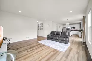 12404 S Blue Water Pkwy, Plainfield, IL 60585 - Photo 11