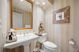 876 Island Ct, Deerfield, IL 60015 - Photo 33