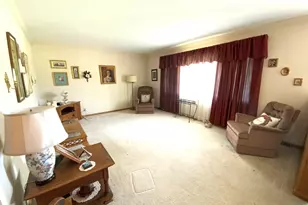 2271 Fitchome St, Aurora, IL 60506 - Photo 3