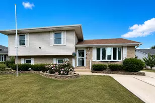 1414 Howland Dr, Joliet, IL 60431 - Photo 1