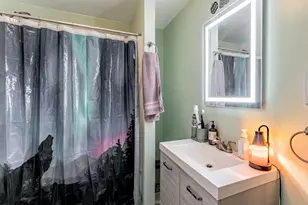405 N Iowa Ave, Villa Park, IL 60181 - Photo 9