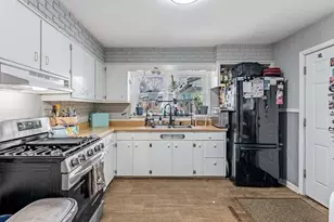 405 N Iowa Ave, Villa Park, IL 60181 - Photo 5