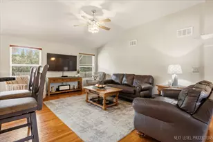 2759 Goldenrod Dr, Yorkville, IL 60560 - Photo 7