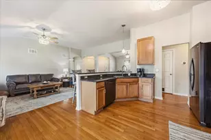 2759 Goldenrod Dr, Yorkville, IL 60560 - Photo 11
