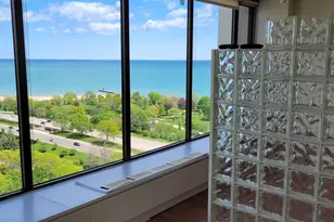 5455 N Sheridan Rd, Chicago, IL 60640 - Photo 3