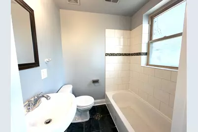 7821 S Phillips Avenue #3, Chicago, IL 60649 - Photo 13
