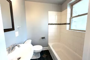 7821 S Phillips Ave, Chicago, IL 60649 - Photo 13