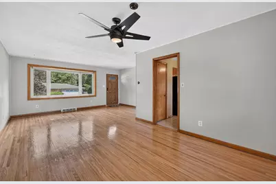 508 Oak Drive, East Dundee, IL 60118 - Photo 9