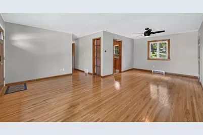 508 Oak Drive, East Dundee, IL 60118 - Photo 5