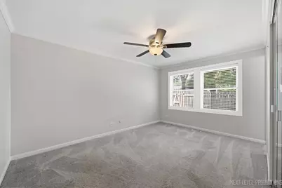 817 Stamford Court, Schaumburg, IL 60193 - Photo 17