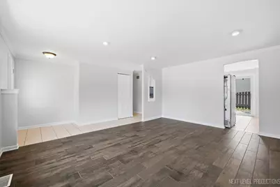 817 Stamford Court, Schaumburg, IL 60193 - Photo 7