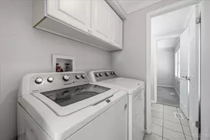 817 Stamford Ct, Schaumburg, IL 60193 - Photo 13
