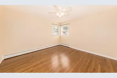 2245 Des Plaines Avenue #E, North Riverside, IL 60546 - Photo 7