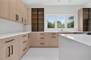 701 S Wilmette Ave, Westmont, IL 60559 - Photo 9