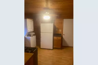 414 E Canal Street, Utica, IL 61373 - Photo 9
