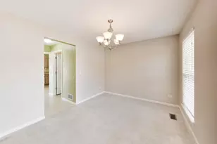 6820 Ayre Dr, McHenry, IL 60050 - Photo 7