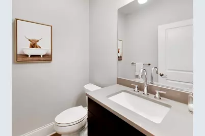 2229 W Farragut Avenue, Chicago, IL 60625 - Photo 31