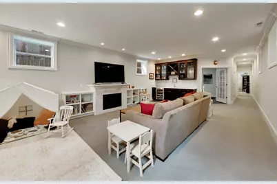 2229 W Farragut Avenue, Chicago, IL 60625 - Photo 27