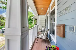 2229 W Farragut Ave, Chicago, IL 60625 - Photo 3