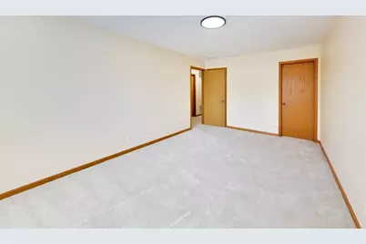 131 Springbrook Trail S, Oswego, IL 60543 - Photo 11