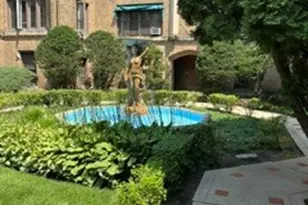 2432 W Greenleaf Ave, Chicago, IL 60645 - Photo 23