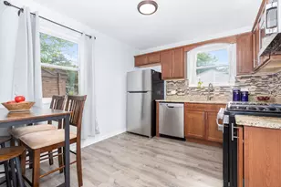 17638 Roosevelt Ave, Homewood, IL 60430 - Photo 9