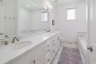 3216 N Ravenswood Ave, Chicago, IL 60657 - Photo 15