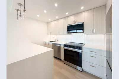 336 W Wellington Avenue #1901, Chicago, IL 60657 - Photo 3
