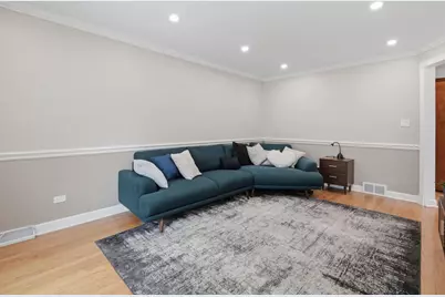 5023 N Natoma Avenue, Chicago, IL 60656 - Photo 5