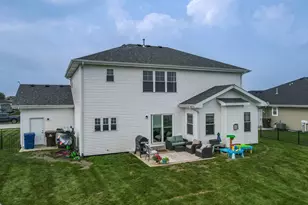 1695 Condor Dr, Manteno, IL 60950 - Photo 5