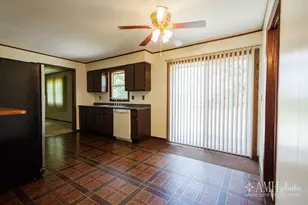 1871 S Oaklawn Dr, Saint Anne, IL 60964 - Photo 13