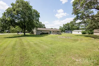 1871 S Oaklawn Drive, Saint Anne, IL 60964 - Photo 5