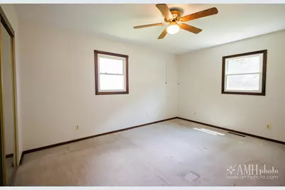 1871 S Oaklawn Drive, Saint Anne, IL 60964 - Photo 23