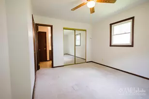 1871 S Oaklawn Dr, Saint Anne, IL 60964 - Photo 25