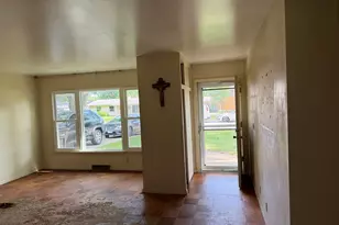 21 Scarsdale Rd, Montgomery, IL 60538 - Photo 3