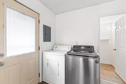 109 Landmeier Road, Elk Grove Village, IL 60007 - Photo 11