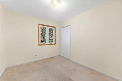 109 Landmeier Road, Elk Grove Village, IL 60007 - Photo 13