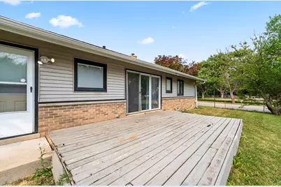 109 Landmeier Road, Elk Grove Village, IL 60007 - Photo 19