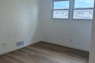 6846 Sussex Rd, Tinley Park, IL 60477 - Photo 11