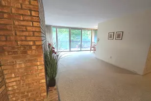 5600 Hillcrest Ln, Lisle, IL 60532 - Photo 13