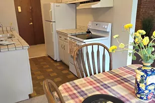 5600 Hillcrest Ln, Lisle, IL 60532 - Photo 9