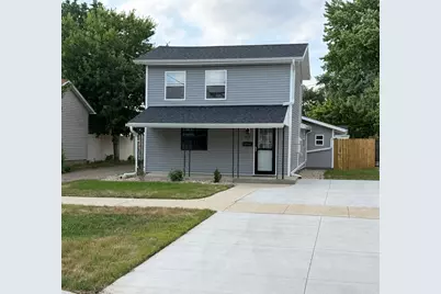 412 W Lafayette Street, Ottawa, IL 61350 - Photo 1