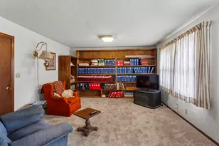 2306 Belmore Dr, Champaign, IL 61821 - Photo 13