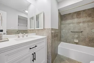 300 Claymoor Road #2E, Hinsdale, IL 60521 - Photo 21