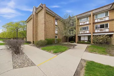 300 Claymoor Road #2E, Hinsdale, IL 60521 - Photo 1