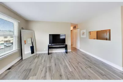 758 Moore Drive #758, Elk Grove Village, IL 60007 - Photo 7